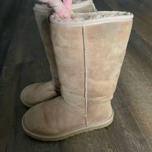 Classic tall Uggs in mushroom